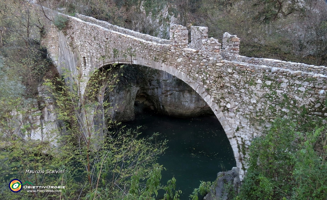 13 Ponte di Attone....JPG